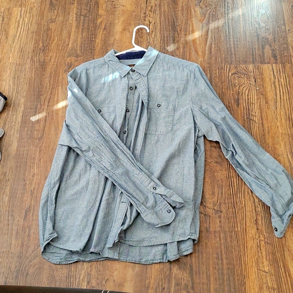 No Boundaries Light Denim Button Down Size XL
